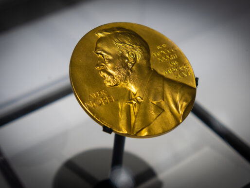 Nobel Fizik Ödülü, küresel ısınmayı çalışan bilim insanlarına verildi