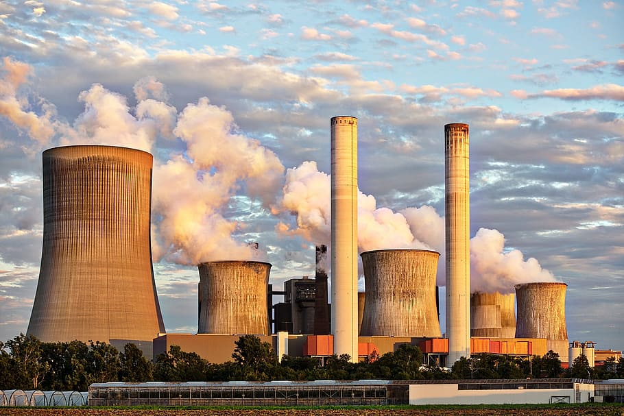 AB, nükleer ve doğal gazı “yeşil yatırım” olarak sınıflandırmaya hazırlanıyor