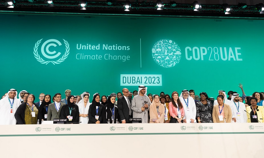 COP28 zirvesinde fosil yakıtlardan “uzaklaşma” kararı çıktı